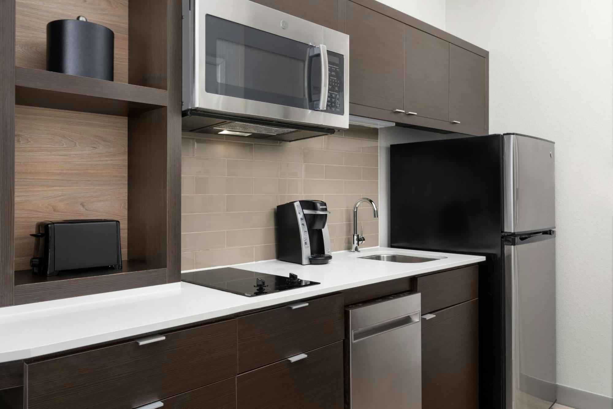 Towneplace Suites By Marriott Houston Hobby Airport Exterior foto
