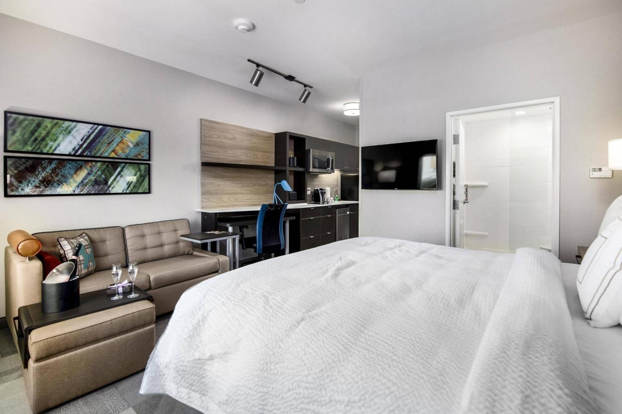 Towneplace Suites By Marriott Houston Hobby Airport Exterior foto