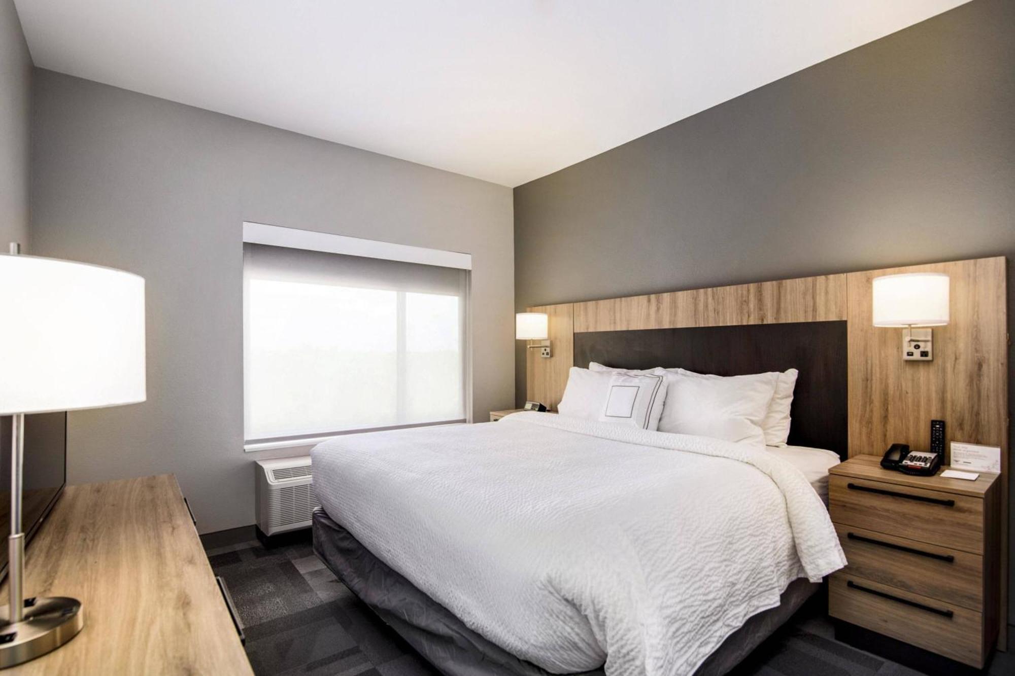Towneplace Suites By Marriott Houston Hobby Airport Exterior foto